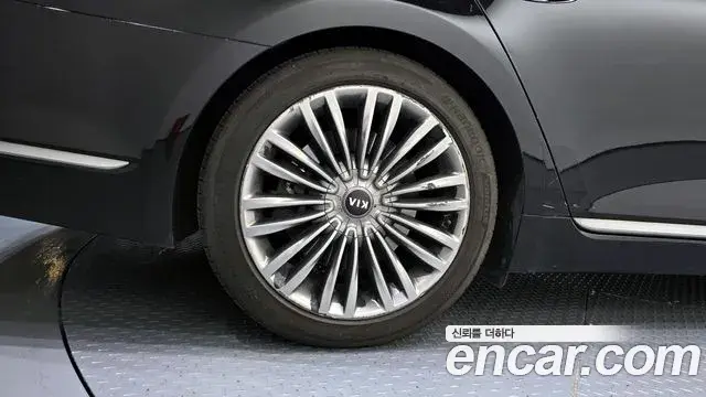 Kia The K9 2019 — ფოტო 13/20
