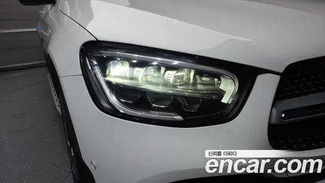 Mercedes-Benz GLC-Class 2021 — Şəkil 20/33