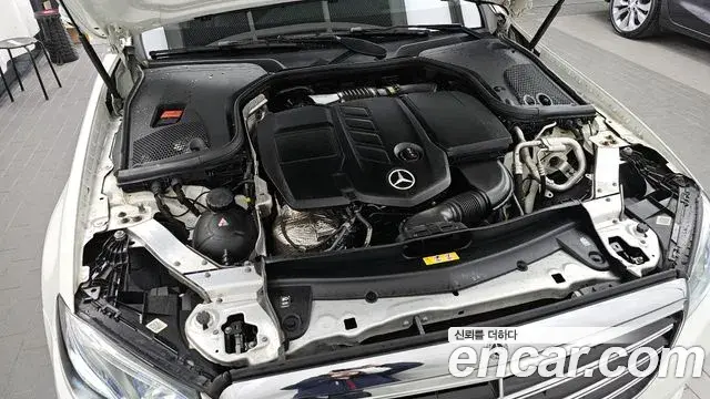 Mercedes-Benz E-Class 2018 — Фото 6/20