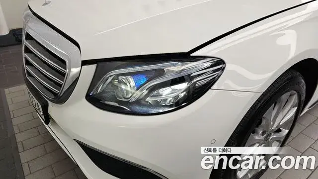 Mercedes-Benz E-Class 2018 — ფოტო 3/34