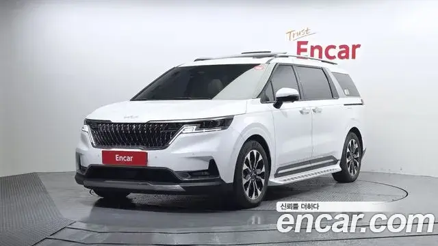 Kia Carnival 2023 — Фото 1/20