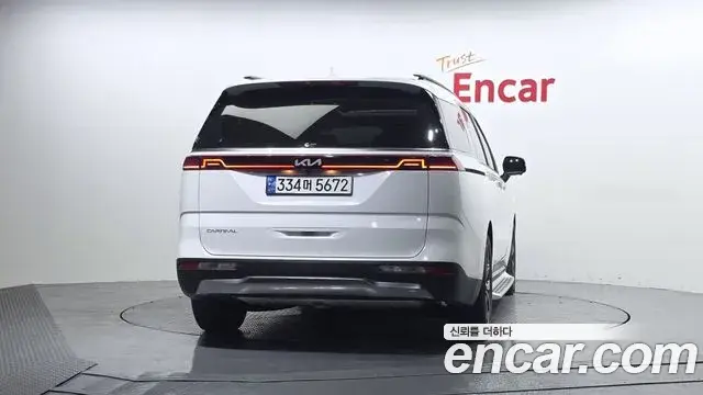 Kia Carnival 2023 — Фото 4/20