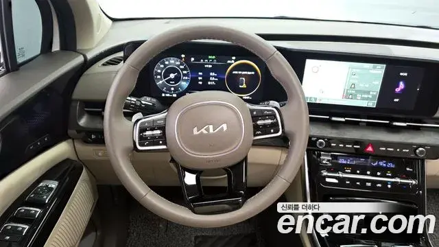 Kia Carnival 2023 — Фото 14/20