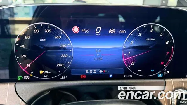 Mercedes-Benz E-Class 2025 — Şəkil 12/15