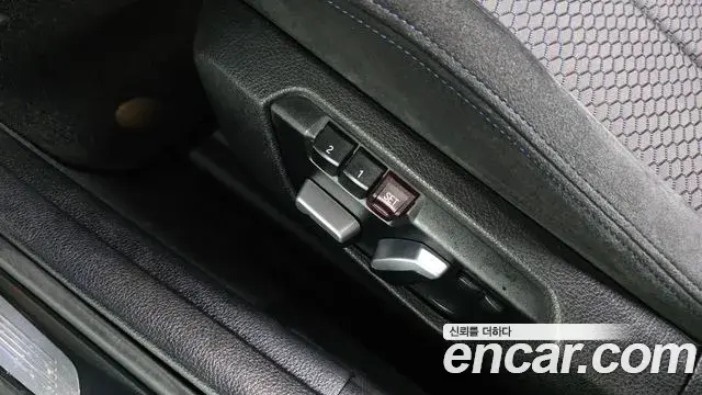BMW 1 Series 2018 — Photo 8/20