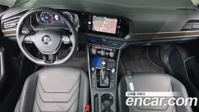 Volkswagen Jetta 2021 — Photo 9/33