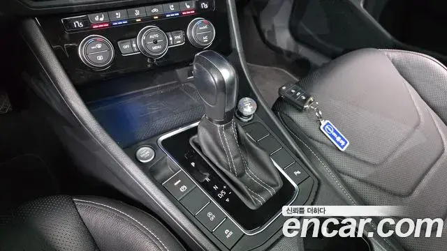 Volkswagen Jetta 2021 — Photo 22/33