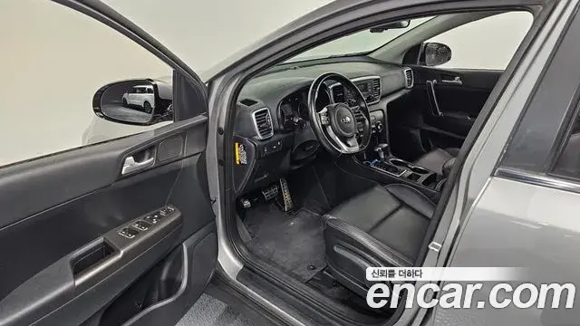 Kia Sportage The Bold 2020 — Photo 23/30