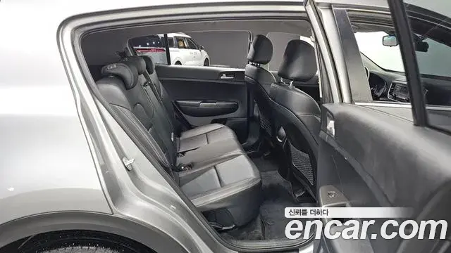 Kia Sportage The Bold 2020 — Photo 14/30