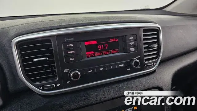 Kia Sportage The Bold 2020 — Photo 29/30