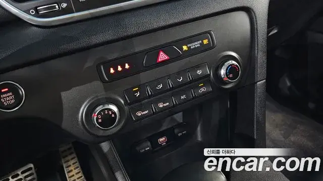 Kia Sportage The Bold 2020 — Photo 12/30
