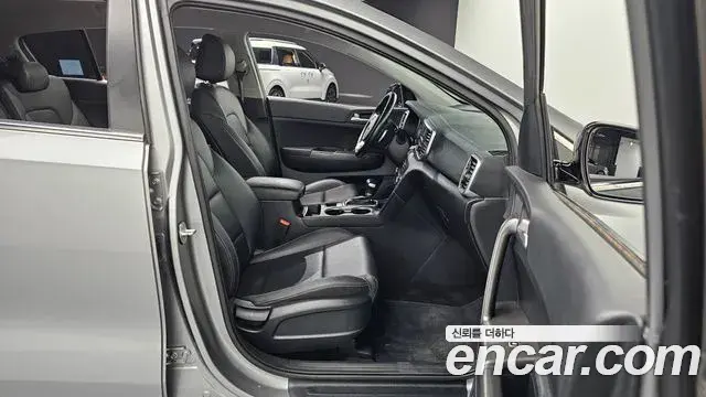 Kia Sportage The Bold 2020 — Photo 9/30