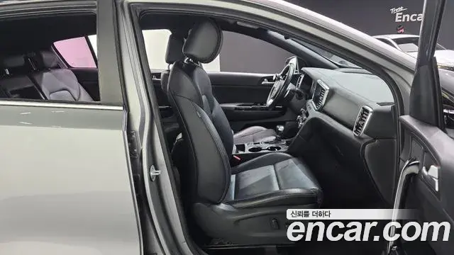 Kia Sportage The Bold 2018 — ფოტო 6/33