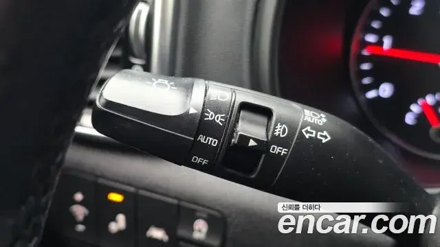 Kia Sportage The Bold 2018 — ფოტო 20/33