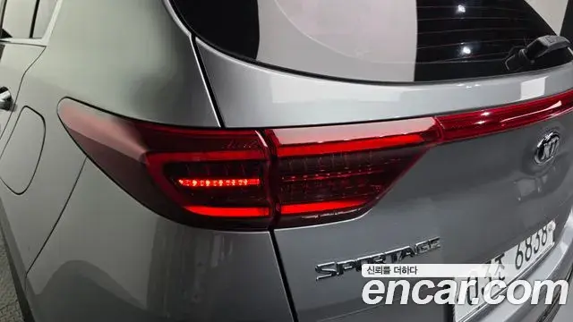 Kia Sportage The Bold 2018 — ფოტო 25/33