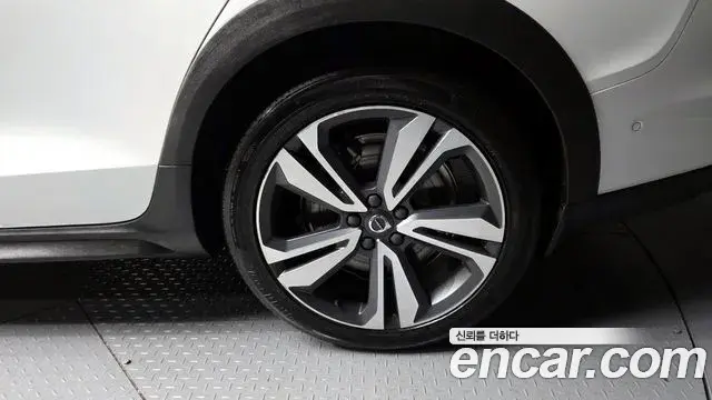 Volvo V60 Cross Country 2020 — Şəkil 4/35