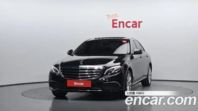 Mercedes-Benz E-Class 2019 — Фото 3/20