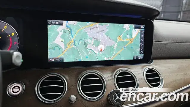 Mercedes-Benz E-Class 2019 — Фото 16/20