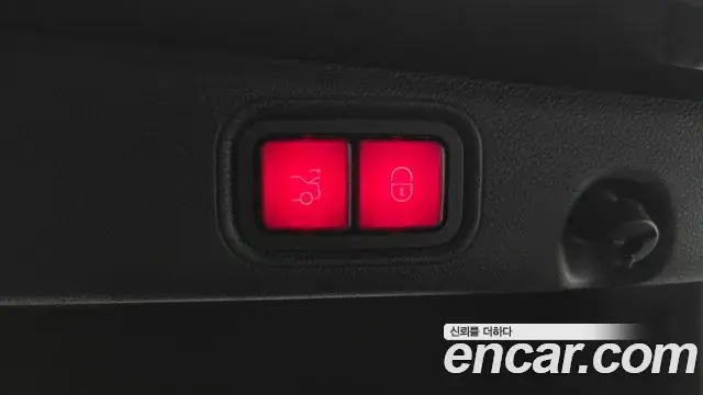 Mercedes-Benz E-Class 2019 — Photo 30/31