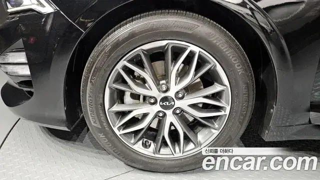 Kia K5 2023 — Photo 5/30