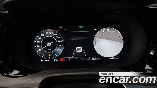 Kia K5 2023 — Photo 8/30