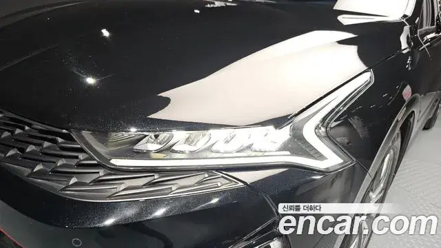 Kia K5 2023 — Photo 22/30