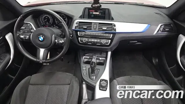 BMW 1 Series 2018 — Şəkil 14/31