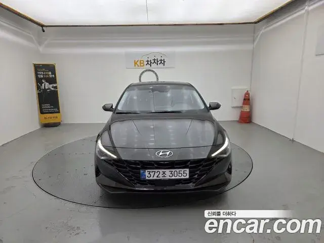 Hyundai The New Avante Hybrid 2021 — Photo 6/19