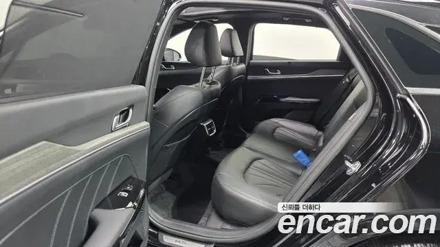 Kia K5 2024 — Şəkil 29/30
