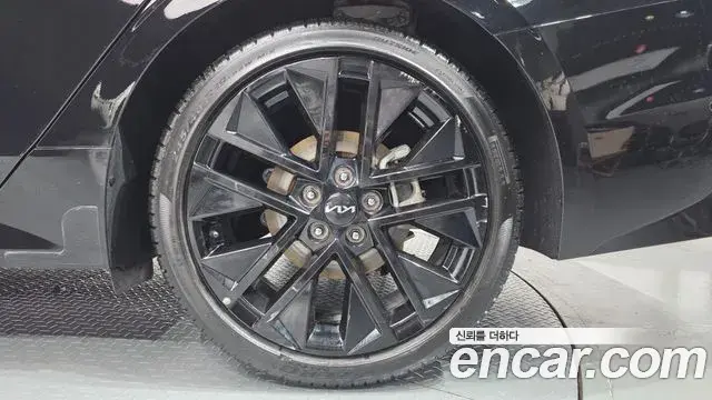 Kia K5 2024 — Şəkil 27/30