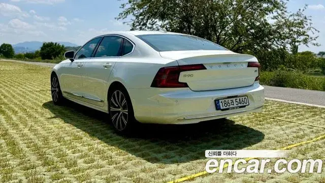 Volvo S90 2024 — ფოტო 13/20