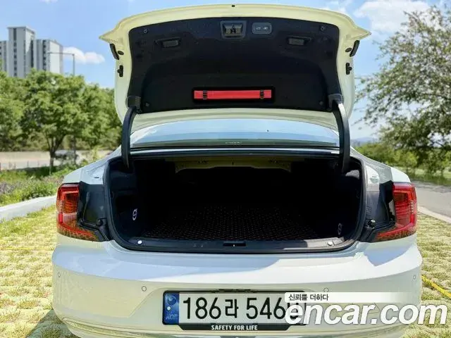 Volvo S90 2024 — ფოტო 18/20