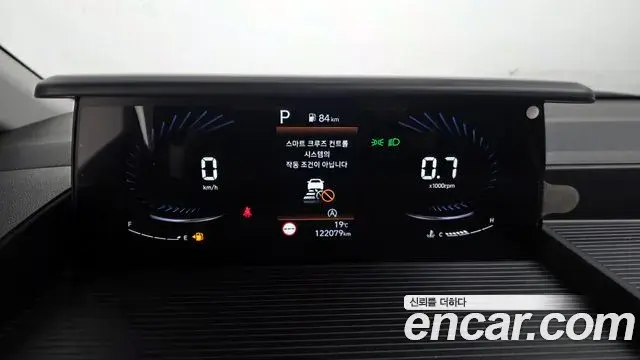 Hyundai Staria 2021 — Photo 8/30