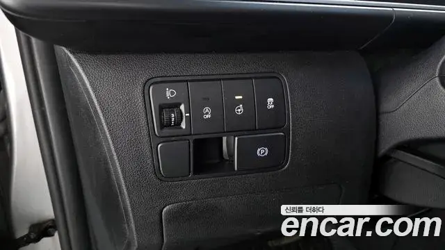 Hyundai Staria 2021 — Photo 22/30