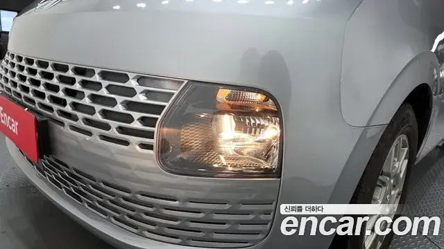 Hyundai Staria 2021 — Photo 24/30