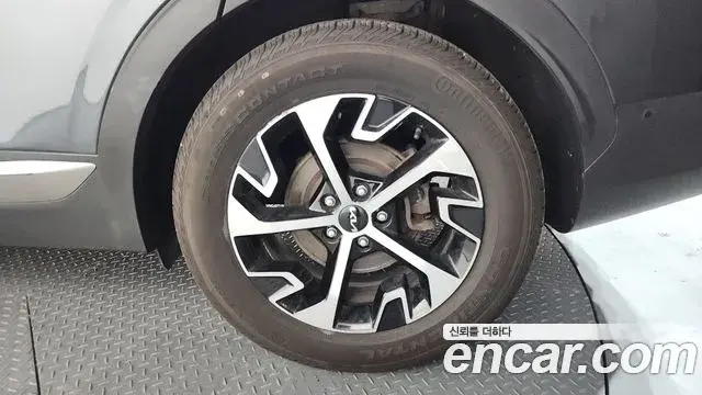 Kia Sportage 2022 — Şəkil 16/34