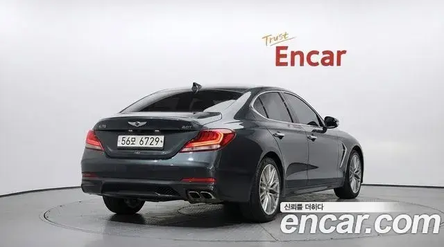 Genesis G70 2018 — Şəkil 18/20
