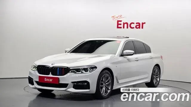 BMW 5 Series 2018 — Photo 23/34