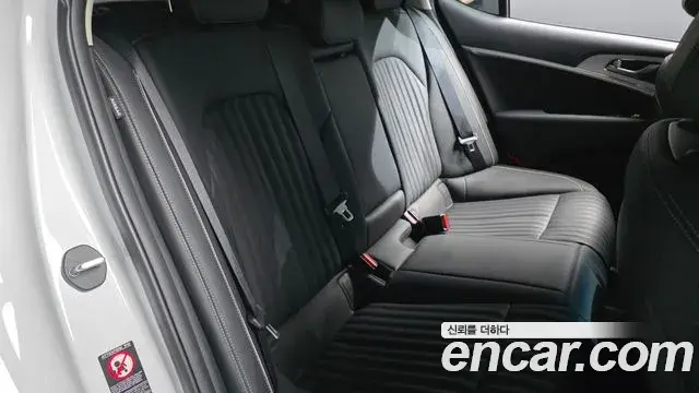 Genesis G70 2020 — Şəkil 10/30