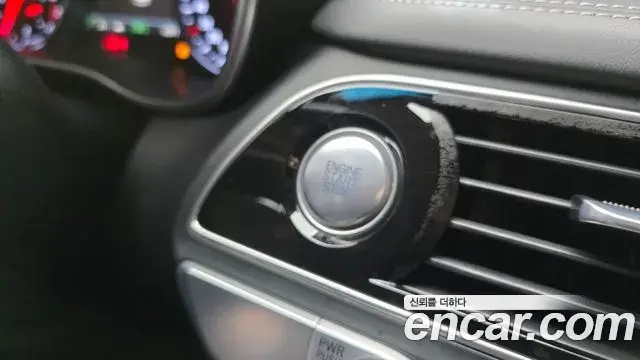 Genesis G70 2020 — Şəkil 25/30