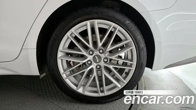 Genesis G70 2020 — Şəkil 23/30