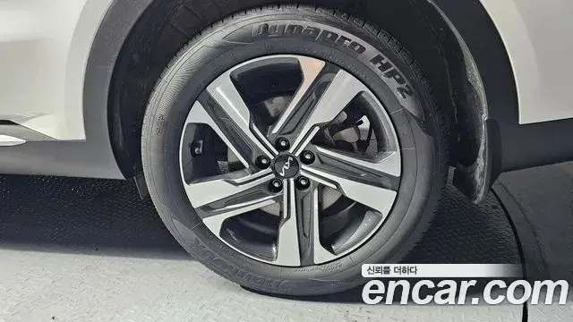 Kia Sorento 2022 — Şəkil 18/32
