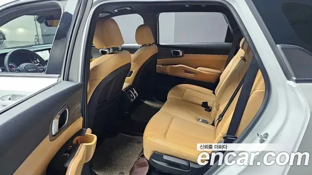Kia Sorento 2022 — Şəkil 21/32
