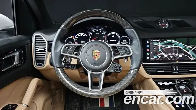 Porsche Cayenne 2022 — ფოტო 5/30