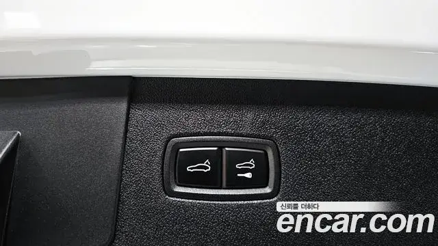 Porsche Cayenne 2022 — ფოტო 30/30