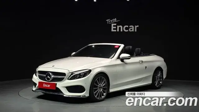 Mercedes-Benz C-Class 2018 — Фото 1/20