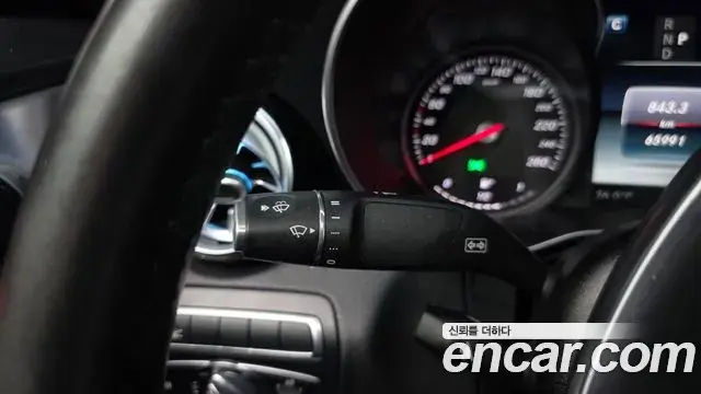 Mercedes-Benz C-Class 2018 — Фото 18/20