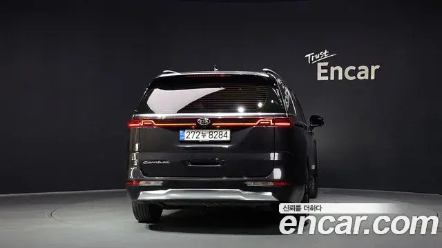 Kia Carnival 2020 — Şəkil 30/32