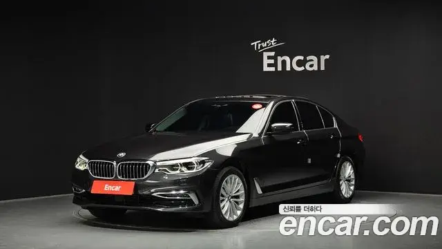 BMW 5 Series 2019 — Фото 9/20