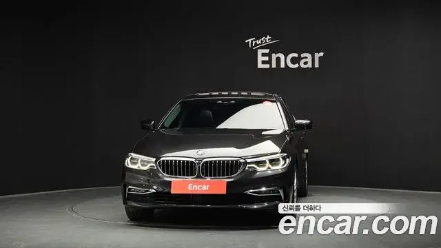 BMW 5 Series 2019 — Фото 2/20
